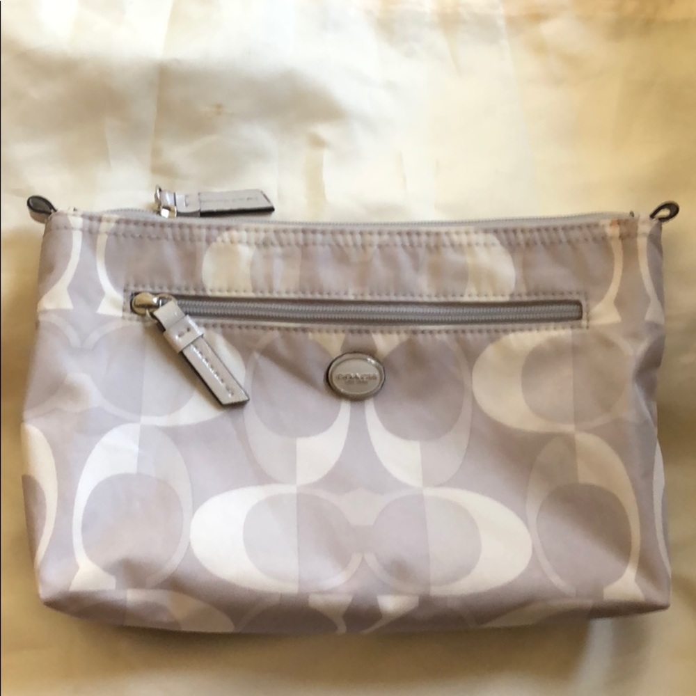 Coach make-u bag